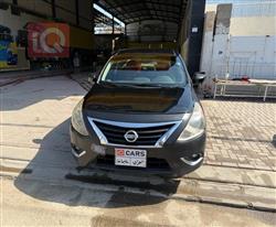 نيسان فيرسا